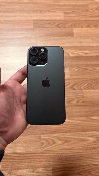 iPhone 16 Pro Max