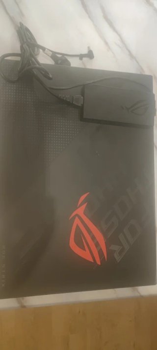 ASUS ROG Strix G17 (Ryzen 7 / RTX 3060 / 16GB / 1T
