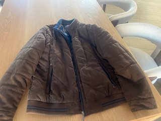 Chaqueta acolchada marrón
