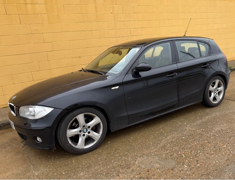 BMW Serie 1 2006 - foto 1
