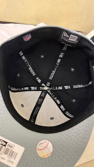 Gorra New Era Raiders Gris Talla 7 1/2
