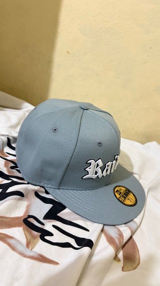 Gorra New Era Raiders Gris Talla 7 1/2