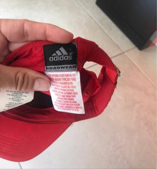 Chapéu Adidas Vermelho