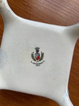 Caja porcelana antigua figuras azul y blanco