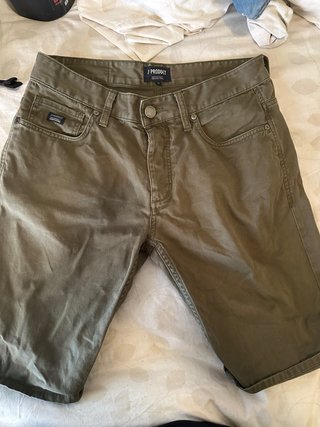 Pantalones cortos vaqueros INSIDE desgastados