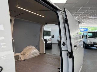 Volkswagen Transporter Furgón Largo TA 2.0 TDI 75kW (102CV) BMT (2019)