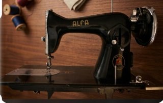 Máquina de Coser Alfa Antigua (1955)