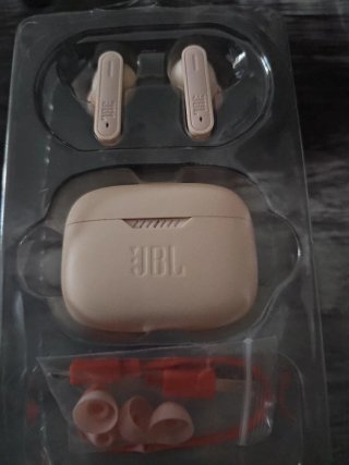 Auriculares JBL Tune 230NC TWS tierra