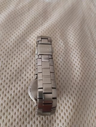 Reloj Seiko Mujer Plata y Blanco