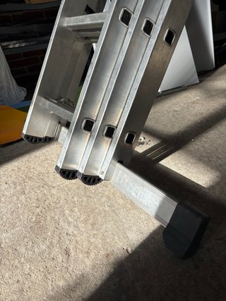 Escalera extensible por tramos