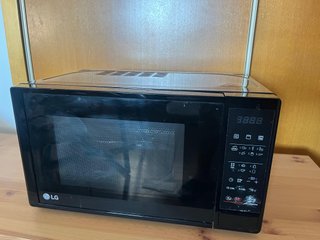 Microondas LG MH6042D