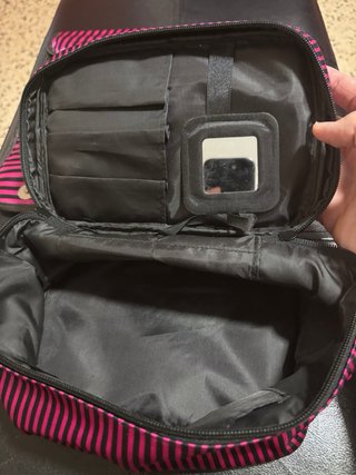 Neceser y funda de brochas Lore