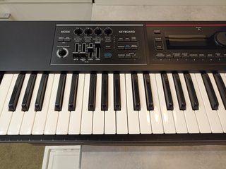 Roland JUNO-DS 76 Teclado Sintetizador