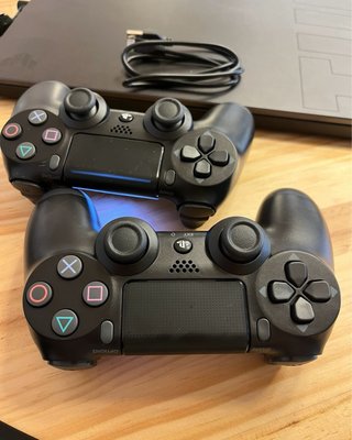 2 PS4 Mandos