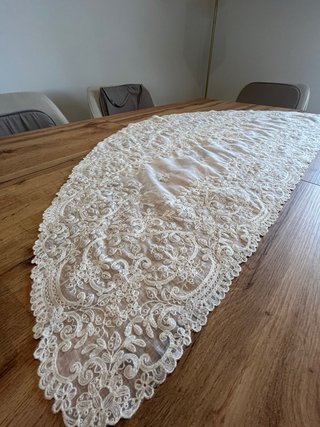 Mantilla Fallera Media Luna Blanca solo un uso