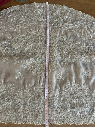 Mantilla Fallera Media Luna Blanca solo un uso