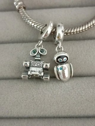 Wall-E y Eva disney pixar
