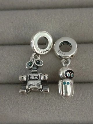 Wall-E y Eva disney pixar
