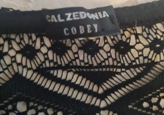 Vestido negro con flecos talla única