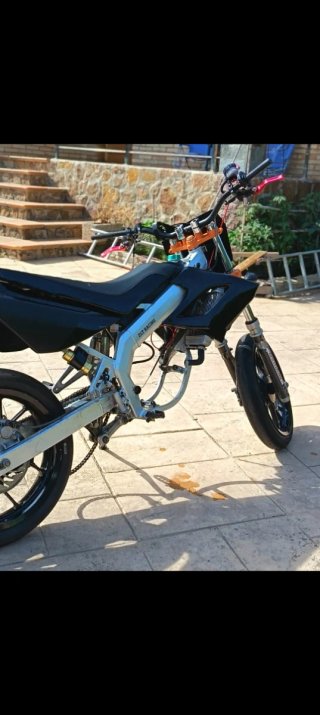 DRD Racing Supermotard Moto