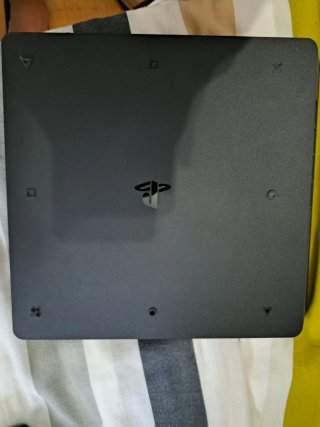 PS4 (PlayStation 4) Negra