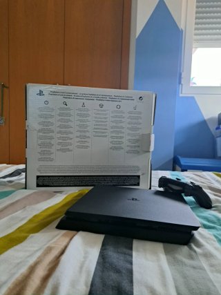 PS4 (PlayStation 4) Negra