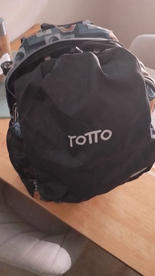 Mochila Totto con estampado