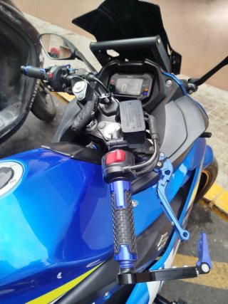 Suzuki GSX-R 250 Azul y Blanca