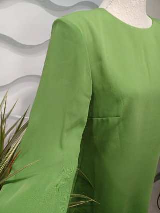 Vestido Mango verde espalda descubierta