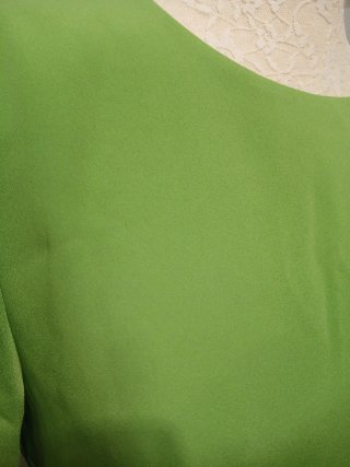 Vestido Mango verde espalda descubierta