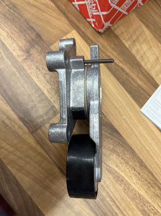 Tensor de correa para coche