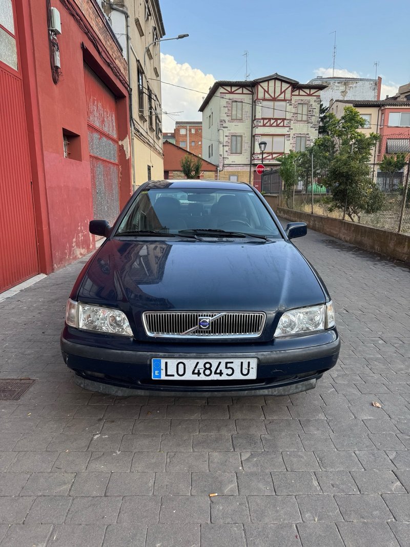 Volvo S40 2000 - foto 1