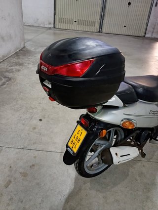 Moto Scooter Kymco People 49cc
