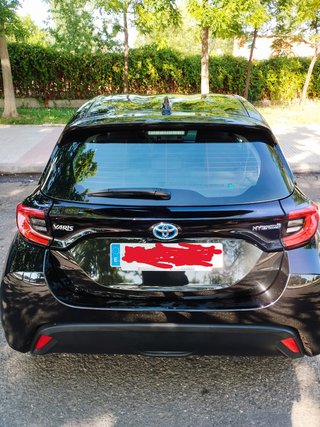 Toyota Yaris Hibrido 2023