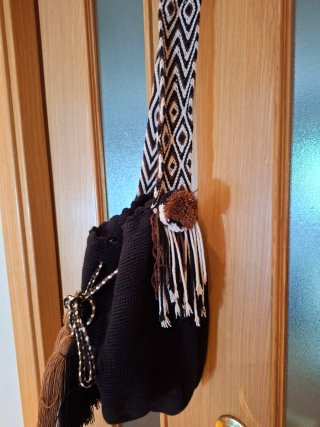 Bolso Wayuu Artesanal Negro Multicolor