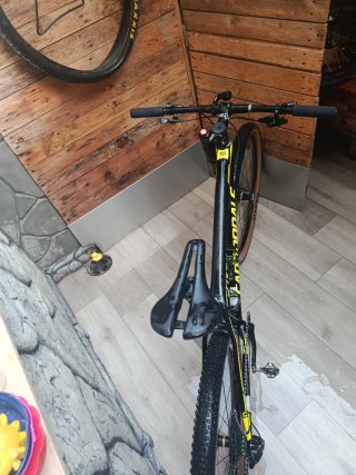 Bicicleta de montaña Cannondale FSI del 2018