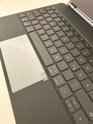 Teclado Earto iPad Pro 13 QWERTZ Trackpad Magic