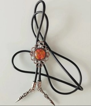 Bolo-tie unisex | Corbata vaquera plateada-ámbar
