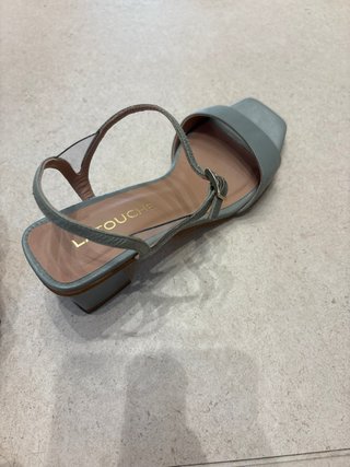 Sandalias LATOUCHE tacón cuadrado 6 cms verde agua