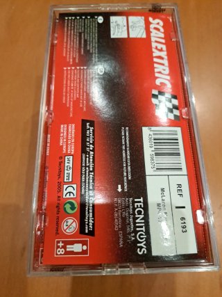Scalextric McLaren MP4-17 sin abrir