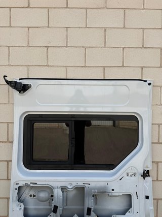 PUERTA CORREDERA DERECHA RENAULT MASTER 3 VENTANA