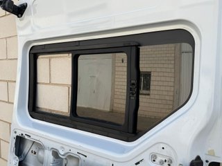 PUERTA CORREDERA DERECHA RENAULT MASTER 3 VENTANA