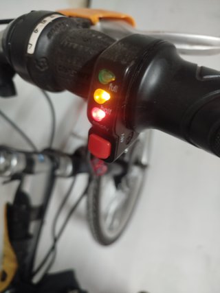 Bicicleta Eléctrica con Motor en Rueda