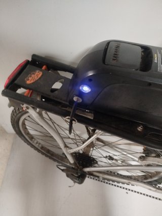 Bicicleta Eléctrica con Motor en Rueda