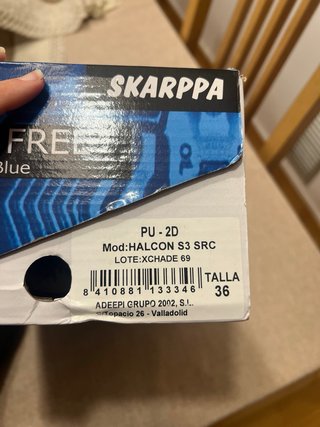 Botas de seguridad Skarppa negras y azules