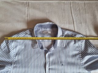 Camisa de chico a rayas azules
