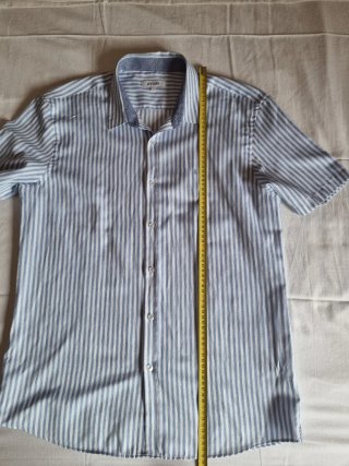 Camisa de chico a rayas azules
