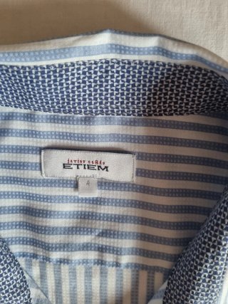 Camisa de chico a rayas azules