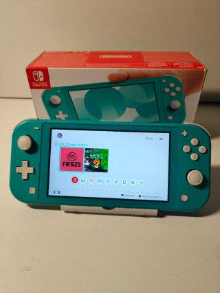 Nintendo Switch Lite + Caja + Funda + FIFA 20
