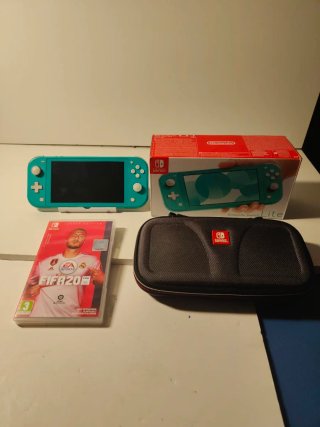 Nintendo Switch Lite + Caja + Funda + FIFA 20